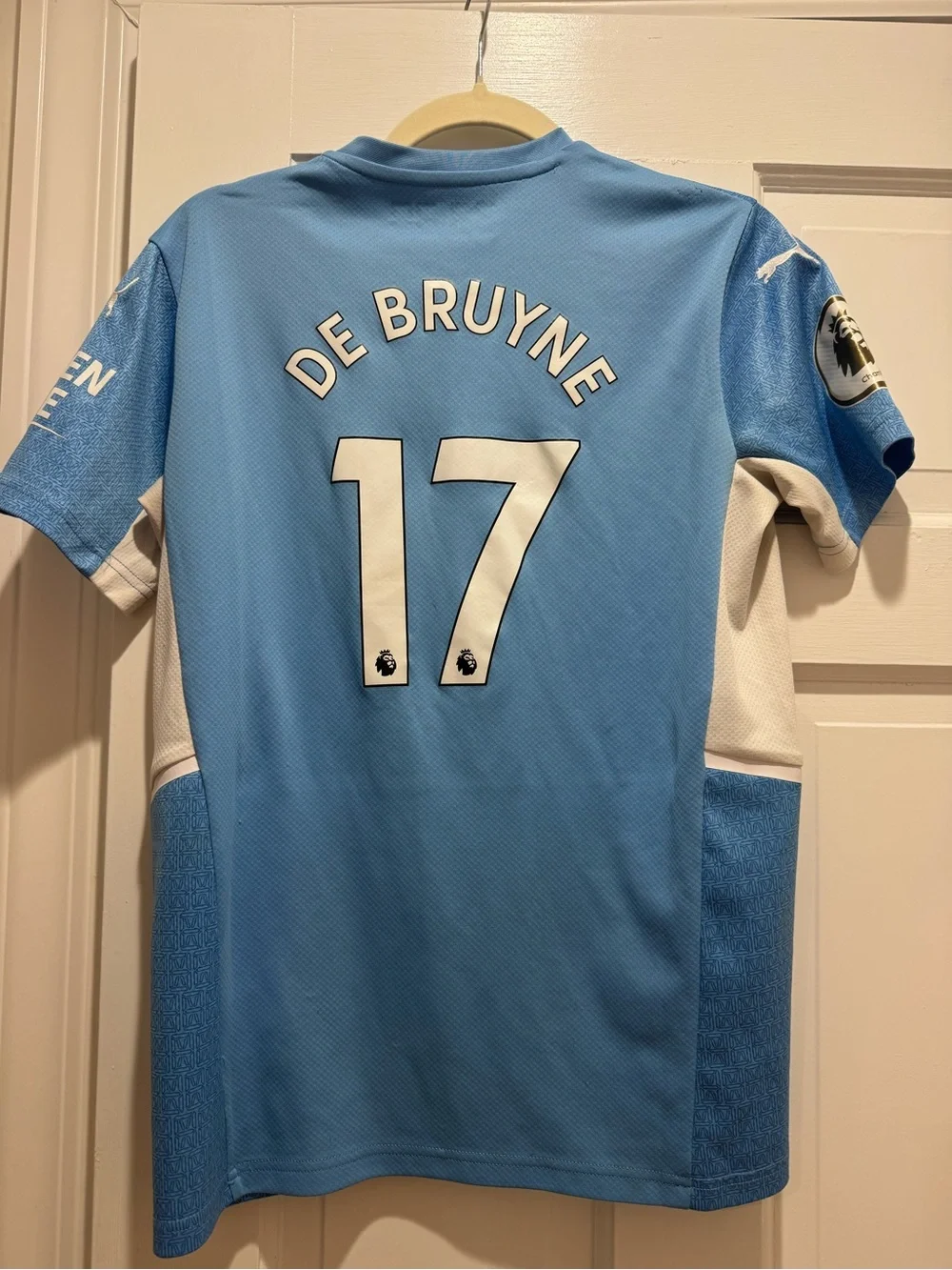 Kevin De Bruyne Puma Kids Manchester City Sky Blue and White Soccer Jersey